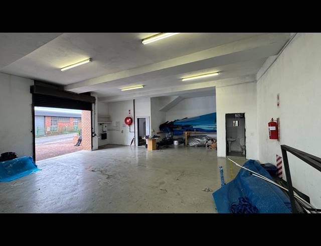 464M² WAREHOUSE TO LET IN EASTGATE